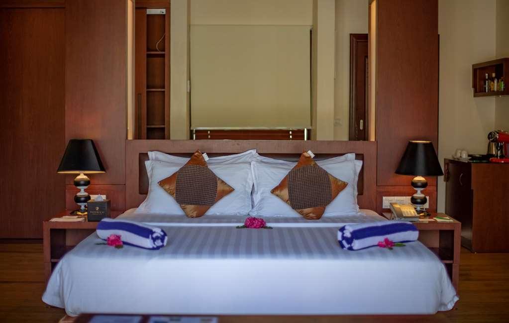Furaveri Island Resort And Spa Muravandhoo Quarto foto