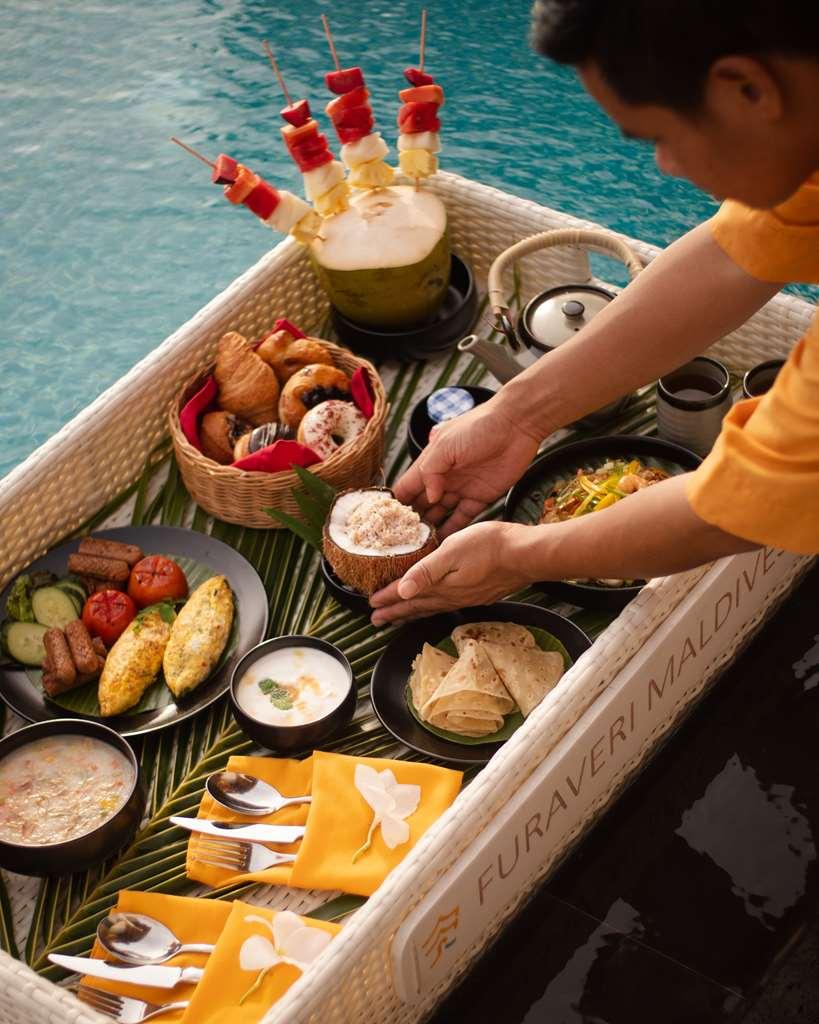 Furaveri Island Resort And Spa Muravandhoo Restaurante foto